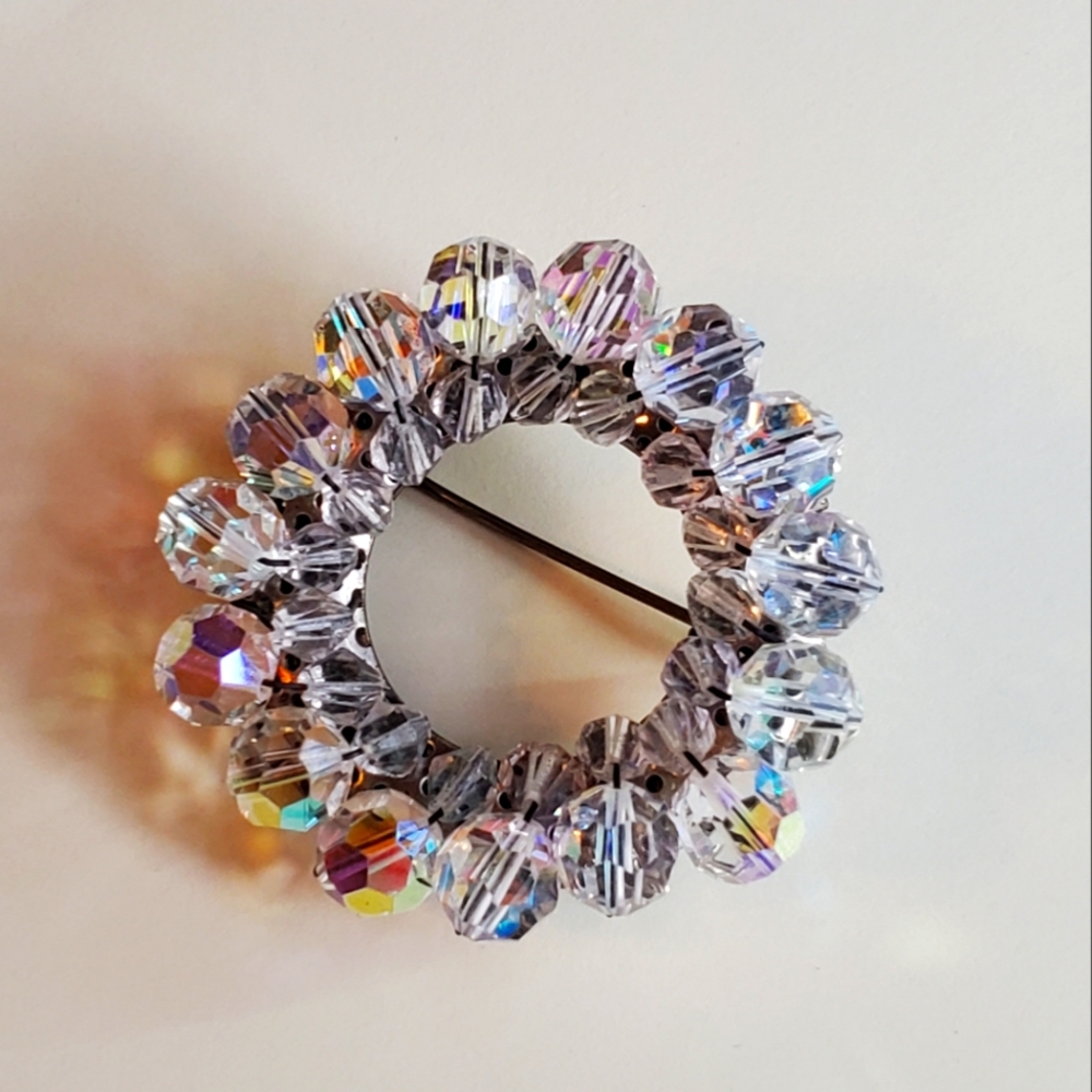 Vintage Aurora Borealis Beaded Wreath Brooch